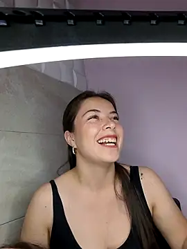 EmmaValencia  online show from October 2025 09:31:01 PM