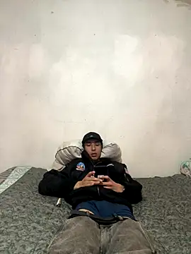 bearbebe666 online show from September 2025 06:02:02 PM