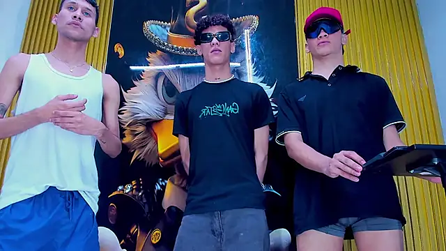 THE FENIX BOYS online show from September 2025 07:47:01 AM