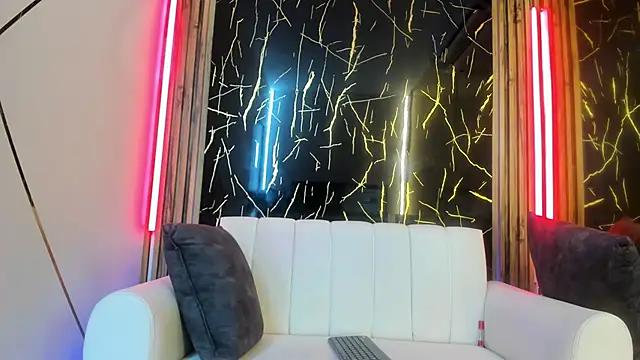 Snapshot of Nahomy_Smiths_aws chatting on October 2025 09:34:01 PM Nahomy Smiths aws online show from October 2025 09:34:01 PM