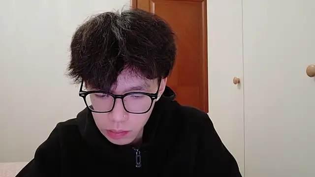 Snapshot of hangzi-0011 chatting on November 2025 11:41:01 AM hangzi-0011 online show from November 2025 11:41:01 AM