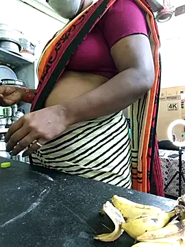 Snapshot of Tamilselviroja- chatting on October 2025 04:48:02 PM Tamilselviroja- online show from October 2025 04:48:02 PM