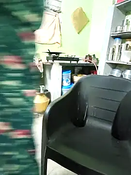 Tamilselviroja- online show from April 2026 03:43:01 PM