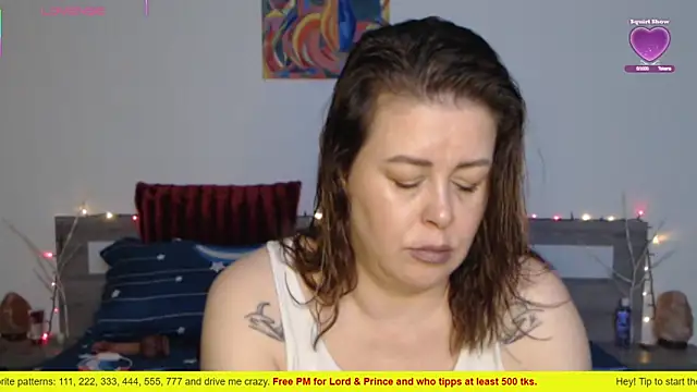 Snapshot of 1Felicity1 chatting on November 2025 04:11:02 AM 1Felicity1 online show from November 2025 04:11:02 AM