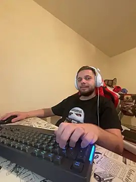 Snapshot of KingAdonisss chatting on October 2025 05:24:02 PM KingAdonisss online show from October 2025 05:24:02 PM