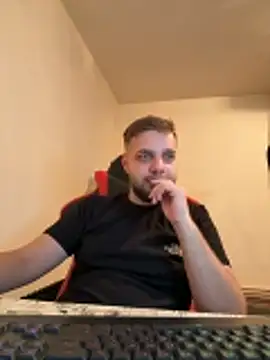 Snapshot of KingAdonisss chatting on November 2025 04:42:01 PM KingAdonisss online show from November 2025 04:42:01 PM