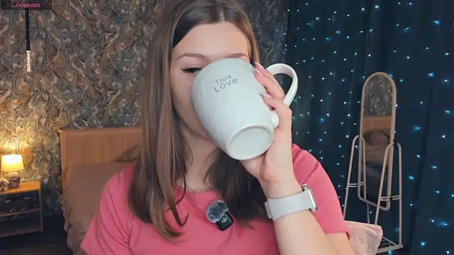 MondoNeko online show from December 2025 07:06:02 AM