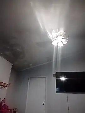 Mochalatte21 online show from September 2025 04:45:01 PM