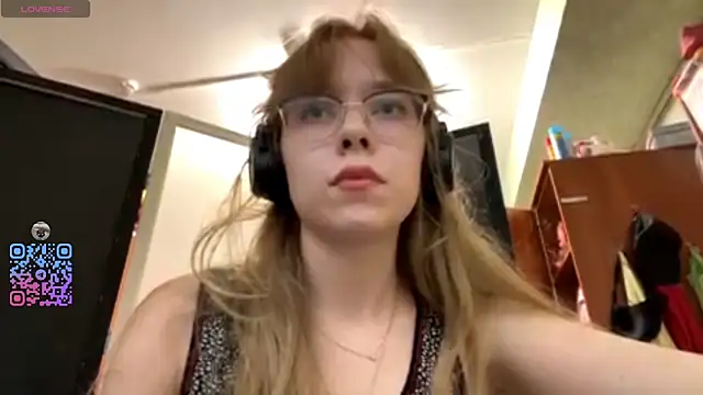 ArielleBiernacki online show from September 2025 05:07:02 PM