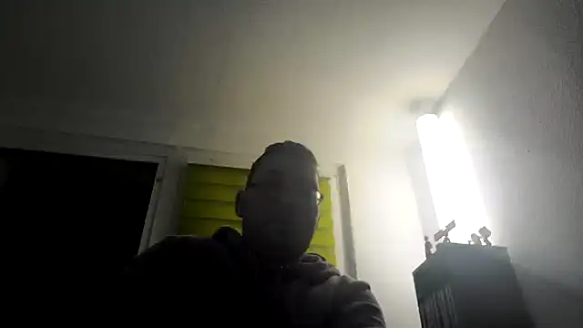 stivi2526 online show from October 2025 08:20:01 PM