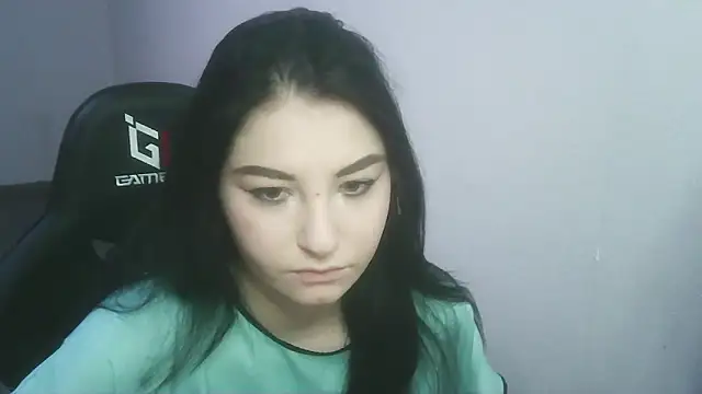 meow woem online show from November 2025 07:54:01 AM