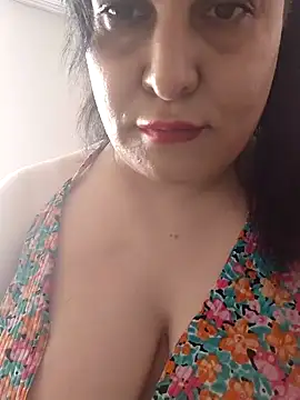 Yelisss online show from September 2025 09:47:02 AM