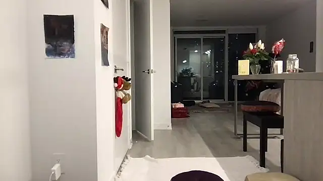 tia   fox online show from February 2026 11:45:02 PM