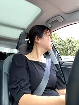 Snapshot of siru-love chatting on October 2025 04:56:02 AM siru-love online show from October 2025 04:56:02 AM