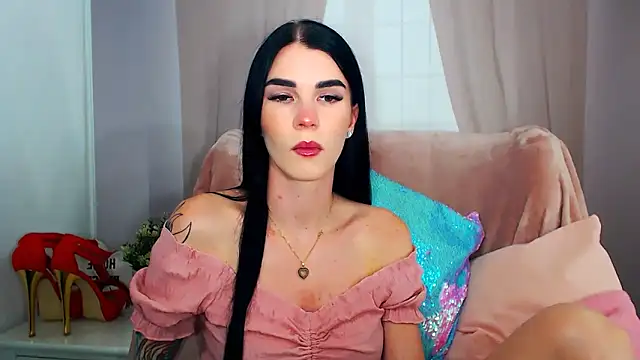 Snapshot of SofiiaBeauty chatting on October 2025 07:03:01 PM SofiiaBeauty online show from October 2025 07:03:01 PM