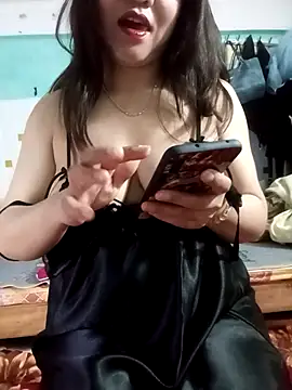 Snapshot of ZingCii chatting on October 2025 04:30:02 PM ZingCii online show from October 2025 04:30:02 PM