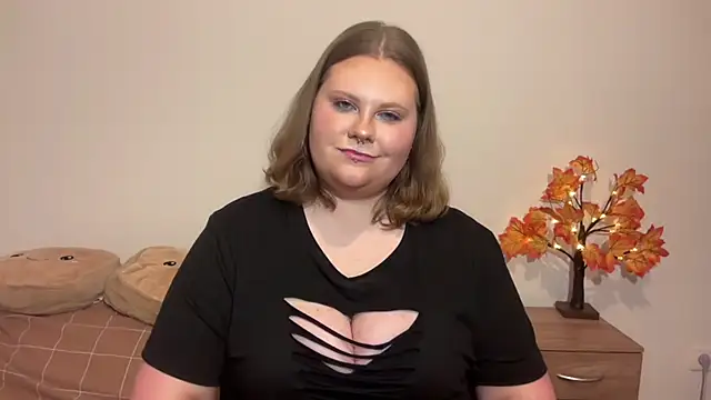 Snapshot of BriannaFlirty chatting on November 2025 07:30:02 PM BriannaFlirty online show from November 2025 07:30:02 PM