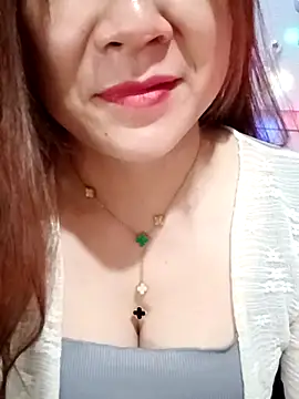 Snapshot of Moue-angel chatting on October 2025 04:20:02 PM Moue-angel online show from October 2025 04:20:02 PM