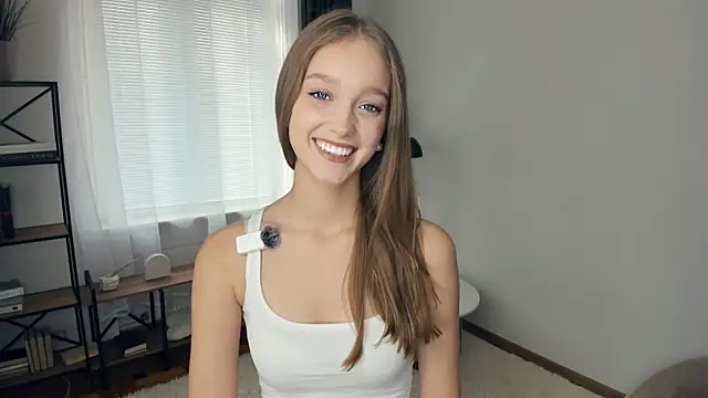 SerrenaAa online show from October 2025 08:56:01 AM