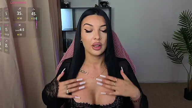 Snapshot of Raven_Ink chatting on October 2025 10:05:01 AM Raven Ink online show from October 2025 10:05:01 AM