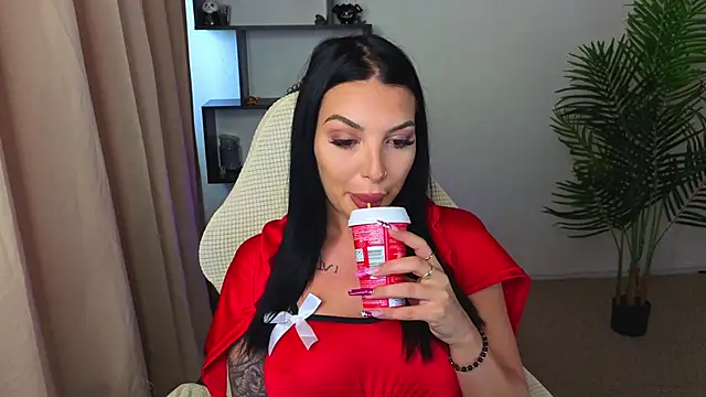 Snapshot of Raven_Ink chatting on October 2025 10:49:02 AM Raven Ink online show from October 2025 10:49:02 AM