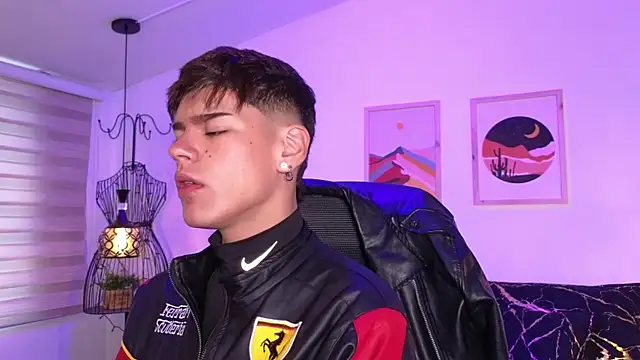 kevienmiet online show from October 2025 11:18:02 AM