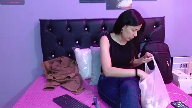 Snapshot of Jazmin_ny chatting on October 2025 01:56:02 PM Jazmin ny online show from October 2025 01:56:02 PM