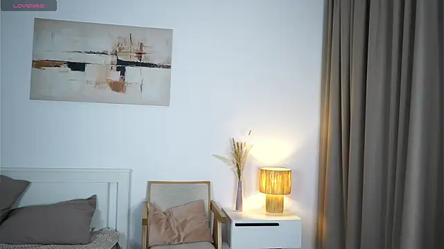 Snapshot of ArianaArtus chatting on October 2025 09:44:01 AM ArianaArtus online show from October 2025 09:44:01 AM