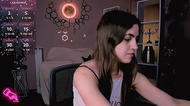 lina fox12 online show from December 2025 01:20:02 PM