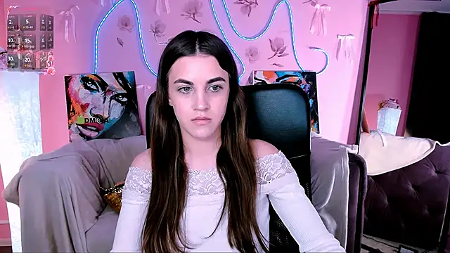 Snapshot of lina_fox12 chatting on May 2026 04:35:02 PM lina fox12 online show from May 2026 04:35:02 PM