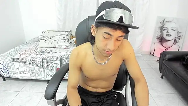 Austin Booy online show from September 2025 07:13:02 AM