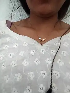 Snapshot of PEEHU-50 chatting on April 2026 02:09:01 AM PEEHU-50 online show from April 2026 02:09:01 AM