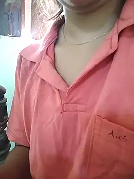 Snapshot of PEEHU-50 chatting on May 2026 02:53:01 AM PEEHU-50 online show from May 2026 02:53:01 AM