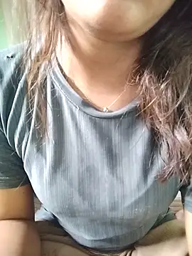 Snapshot of PEEHU-50 chatting on June 2026 01:51:02 AM PEEHU-50 online show from June 2026 01:51:02 AM