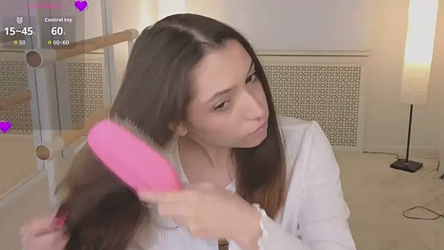 Snapshot of slow_flower chatting on November 2025 12:11:01 PM slow flower online show from November 2025 12:11:01 PM