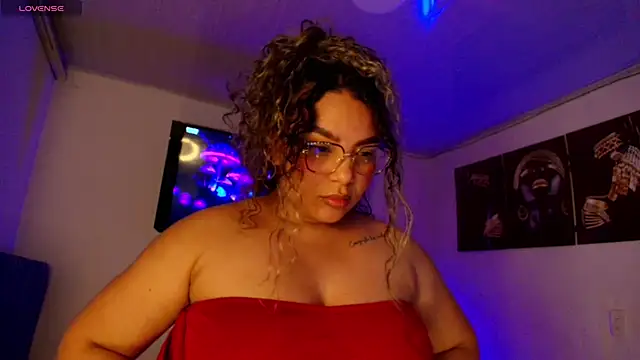 Snapshot of scarlet_queen__ chatting on October 2025 02:35:01 AM scarlet queen online show from October 2025 02:35:01 AM