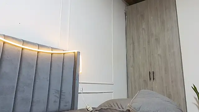 luxuryheaven 8 online show from November 2025 04:22:01 AM