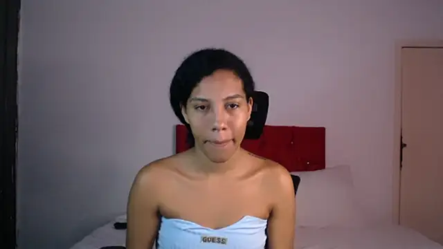 Snapshot of Tainara_ebony chatting on November 2025 07:15:01 PM Tainara ebony online show from November 2025 07:15:01 PM