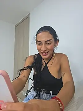 Snapshot of Samara_Smith04 chatting on October 2025 11:05:02 PM Samara Smith04 online show from October 2025 11:05:02 PM