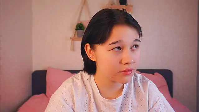 EviaVanveen online show from November 2025 07:42:02 AM