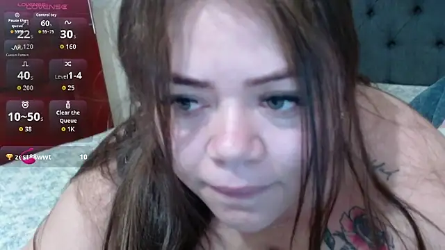 Snapshot of Michellx_hot2 chatting on November 2025 11:32:01 AM Michellx hot2 online show from November 2025 11:32:01 AM