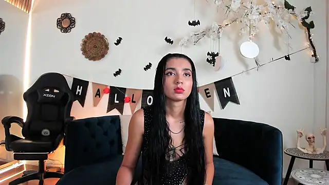 cloe taylor   online show from October 2025 03:27:02 AM