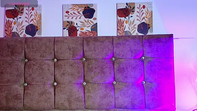 EthanConnor  online show from November 2025 12:28:01 PM