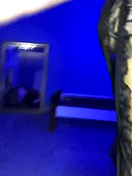 deby 03 online show from November 2025 04:38:02 PM