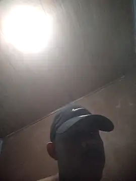 mestre637 online show from October 2025 09:30:01 PM