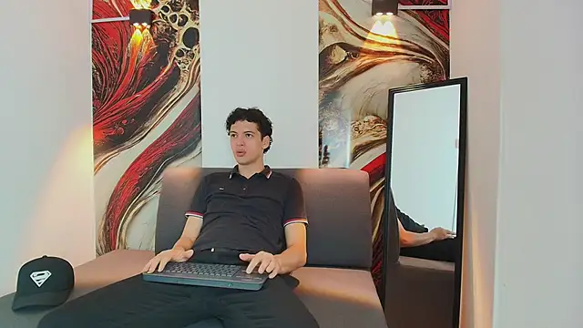 Snapshot of ISRAEL_GRAY chatting on November 2025 07:27:01 PM ISRAEL GRAY online show from November 2025 07:27:01 PM