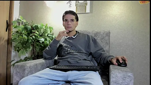 Axelwiliams online show from December 2025 06:43:02 AM