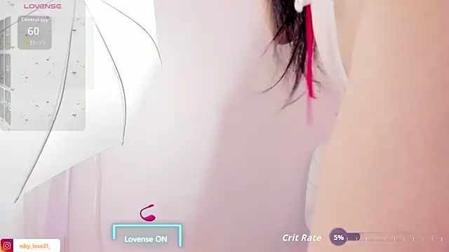 Snapshot of niky_love21 chatting on November 2025 10:41:02 PM niky love21 online show from November 2025 10:41:02 PM