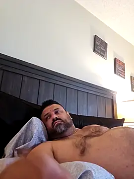 Snapshot of Roddog18 chatting on October 2025 07:47:02 PM Roddog18 online show from October 2025 07:47:02 PM