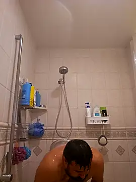 Snapshot of Roddog18 chatting on November 2025 11:48:01 PM Roddog18 online show from November 2025 11:48:01 PM